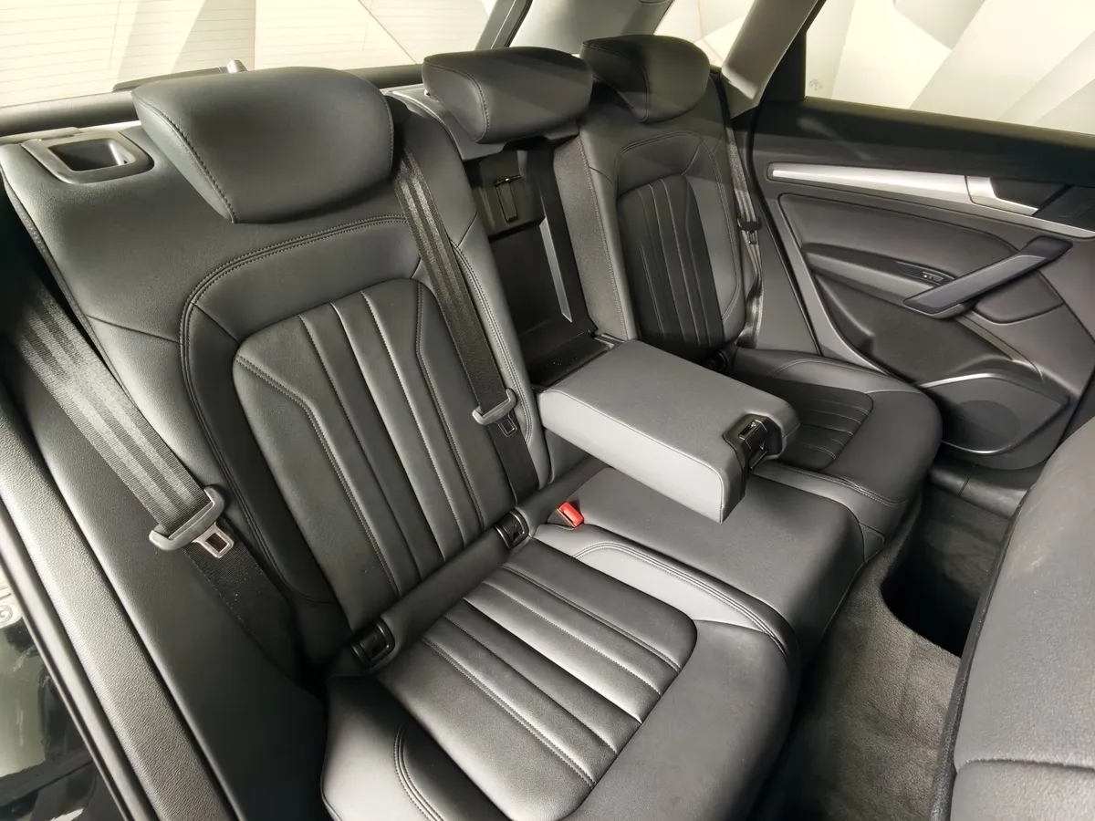 Audi Q5 2.0 TFSI S tronic quattro (249 л.с.) Черный в АВИЛОН. Слайд №16