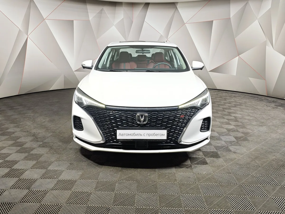 Changan Eado Plus 1.4 TGDI 7DSG 2WD (150 л.с.) DLX Белый в АВИЛОН. Слайд №7