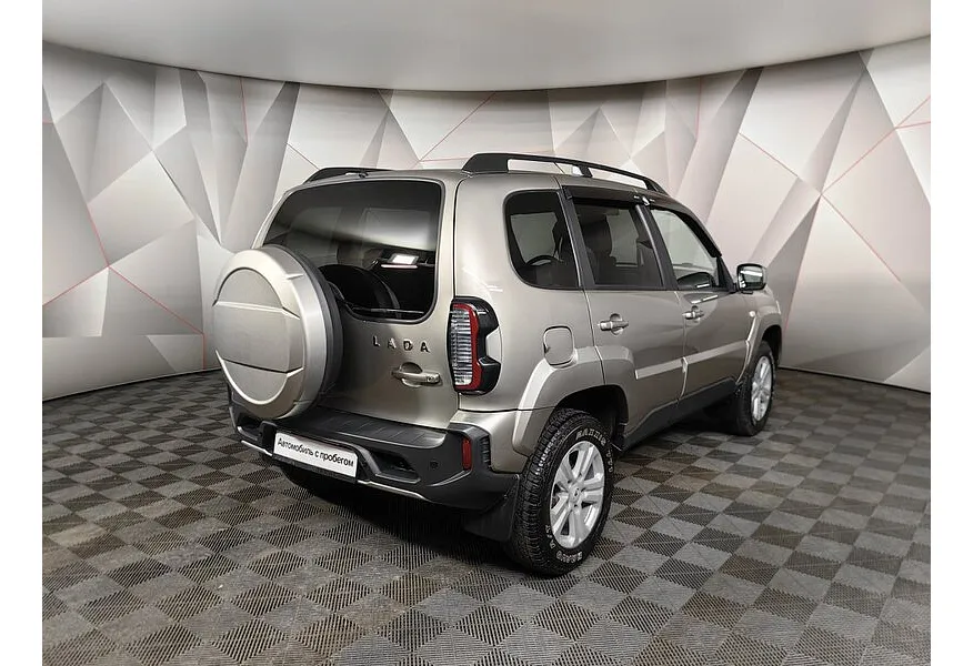 ВАЗ (Lada) Niva 1.7 MT 4WD (80 л.с.) Black Серый в АВИЛОН. Слайд №2