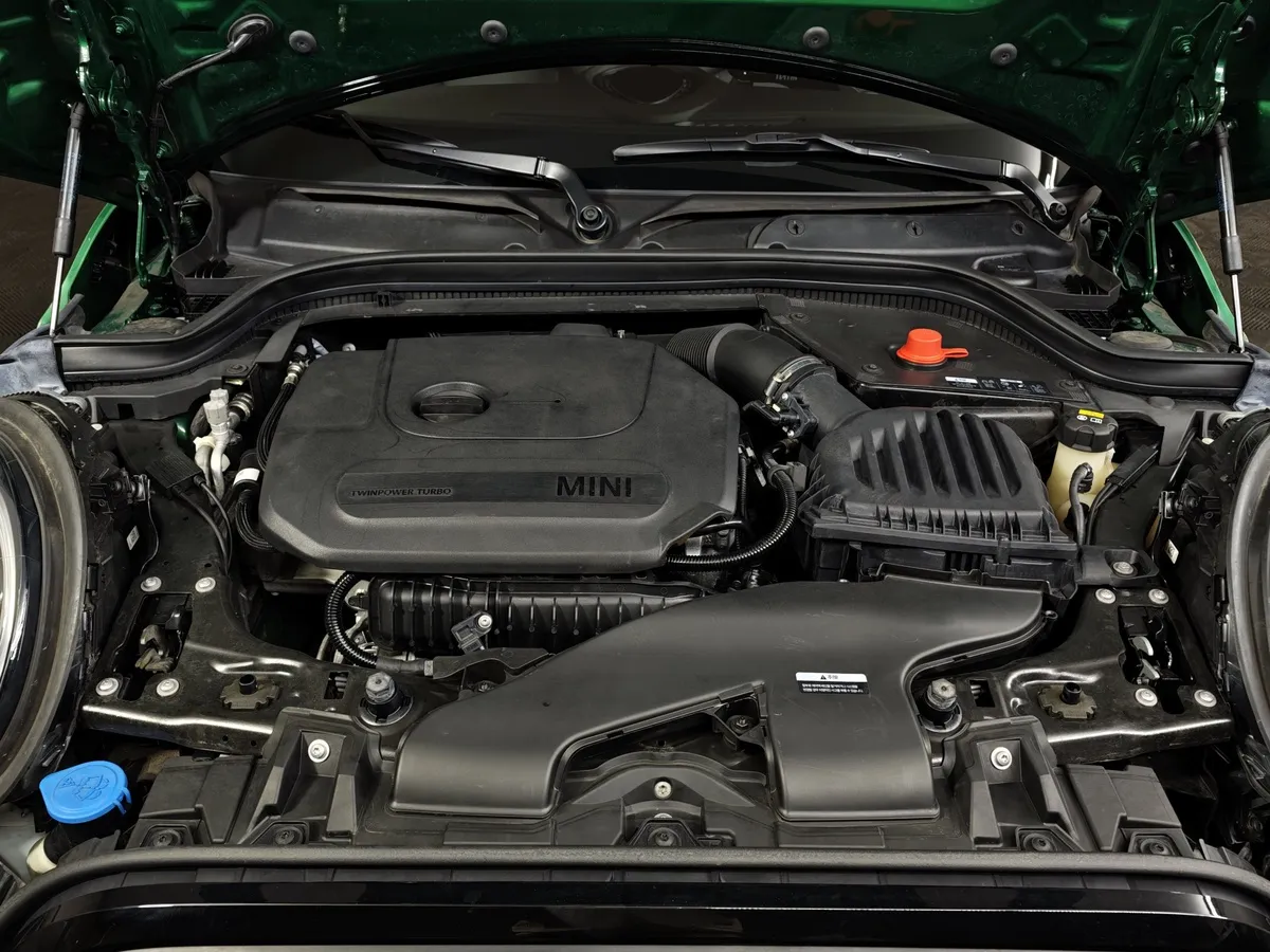 MINI 3 двери 1.5 AT (136 л.с.) Зеленый в АВИЛОН. Слайд №10