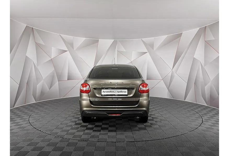 ВАЗ (Lada) Granta 1.6 MT 16 кл (106 л.с.) Коричневый в АВИЛОН. Слайд №8