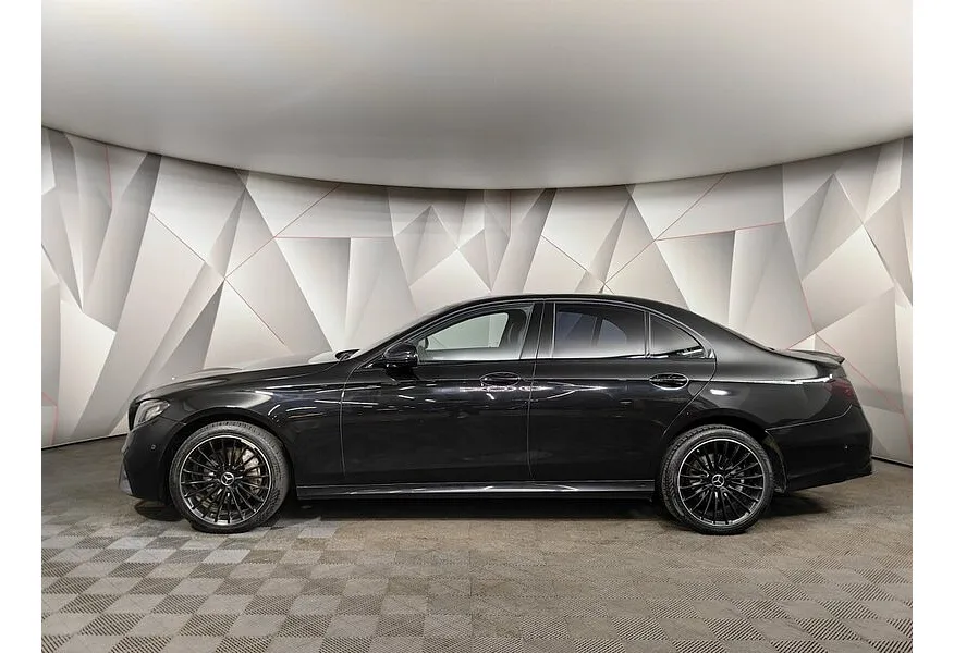 Mercedes-Benz E-Класс E 220 d 4MATIC 9G-TRONIC (194 л.с.) Sport (Локальная сборка) Черный в АВИЛОН. Слайд №5