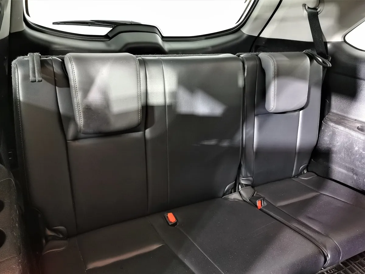 Toyota Highlander 3.5T AT 4WD (249 л.с.) Luxe Safety Черный в АВИЛОН. Слайд №20