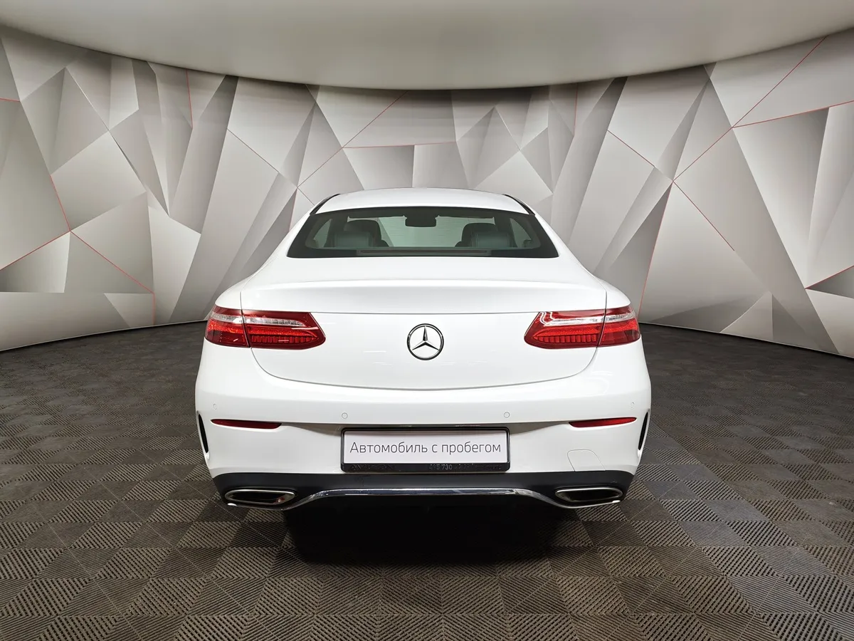 Mercedes-Benz E-Класс E 200 4MATIC 9G-TRONIC (184 л.с.) Sport Белый в АВИЛОН. Слайд №8