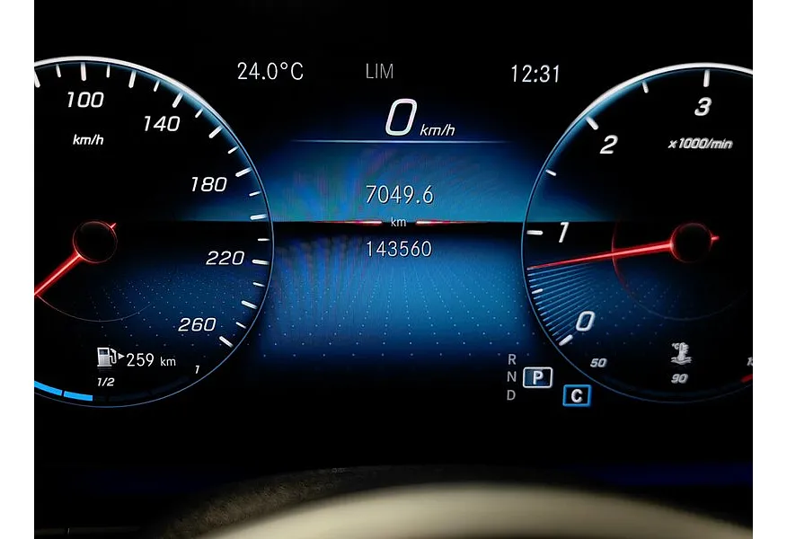 Mercedes-Benz GLS 400 d 9G-TRONIC 4Matic (330 л.с.) Белый в АВИЛОН. Слайд №17