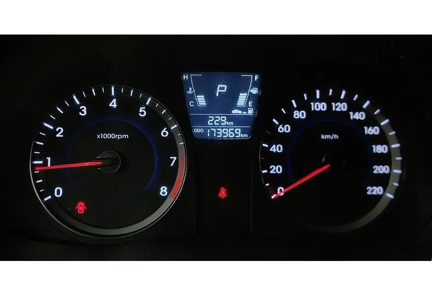 АВИЛОН - Hyundai Solaris 1.6 AT (123 л.с.) Active Серый - slide 15