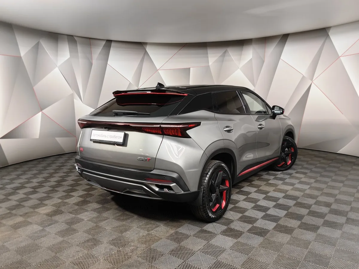 Omoda C5 1.5T CVT (147 л.с.) Ultimate (двухцветный, красные элементы экстерьера) Черный в АВИЛОН. Слайд №2