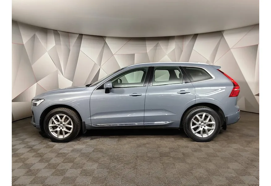 Volvo XC60 2.0 T5 AT AWD (249 л.с.) Inscription Серый в АВИЛОН. Слайд №5