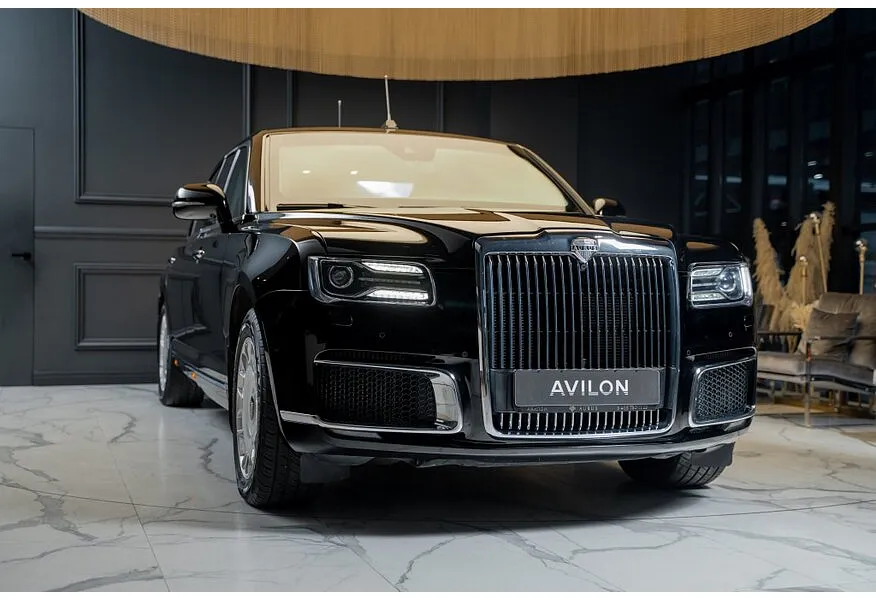 AURUS Senat 4.4L AWD AT (598 л.с.) Черный в АВИЛОН. Слайд №3