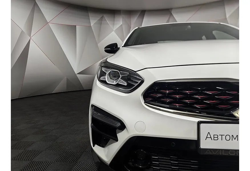 АВИЛОН - Kia Cerato 2.0 MPI AT (150 л.с.) GT Line Белый - slide 13