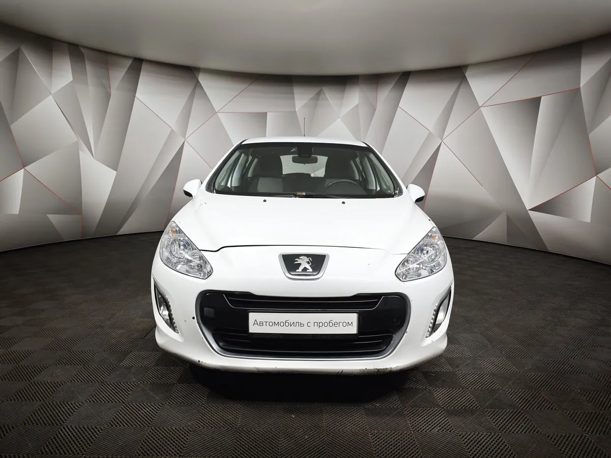 Peugeot 308 1.6 AT (120 л.с.) Белый в АВИЛОН. Слайд №7
