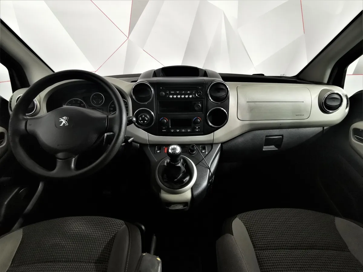Peugeot Partner 1.6 HDi MT (90 л.с.) Коричневый в АВИЛОН. Слайд №13