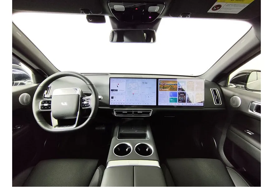 Li Auto L6 1.5 AT 4WD (150 л.с.) Max Черный в АВИЛОН. Слайд №7