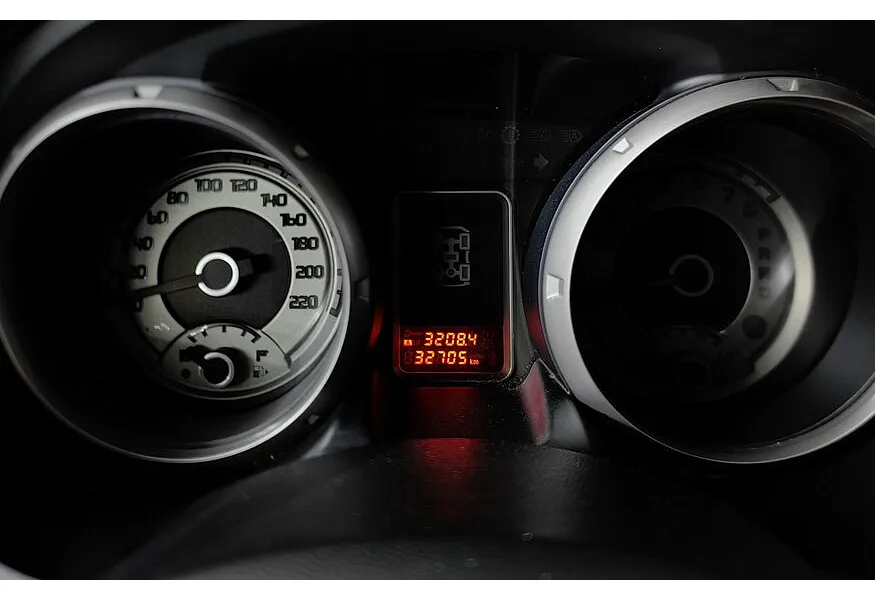 Mitsubishi Pajero 3.8 AT (250 л.с.) Белый в АВИЛОН. Слайд №17