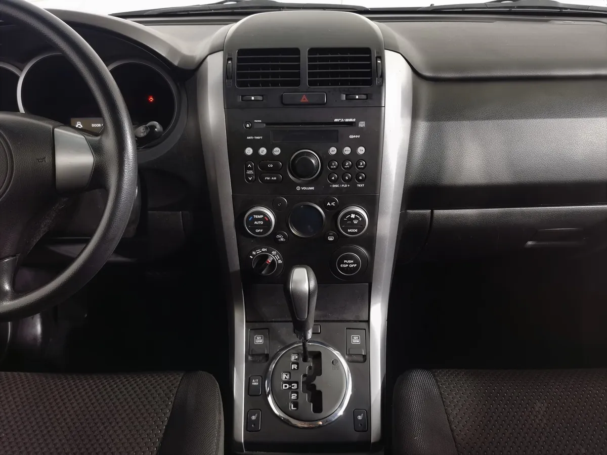 Suzuki Grand Vitara 2.4 AT (169 л.с.) Черный в АВИЛОН. Слайд №13