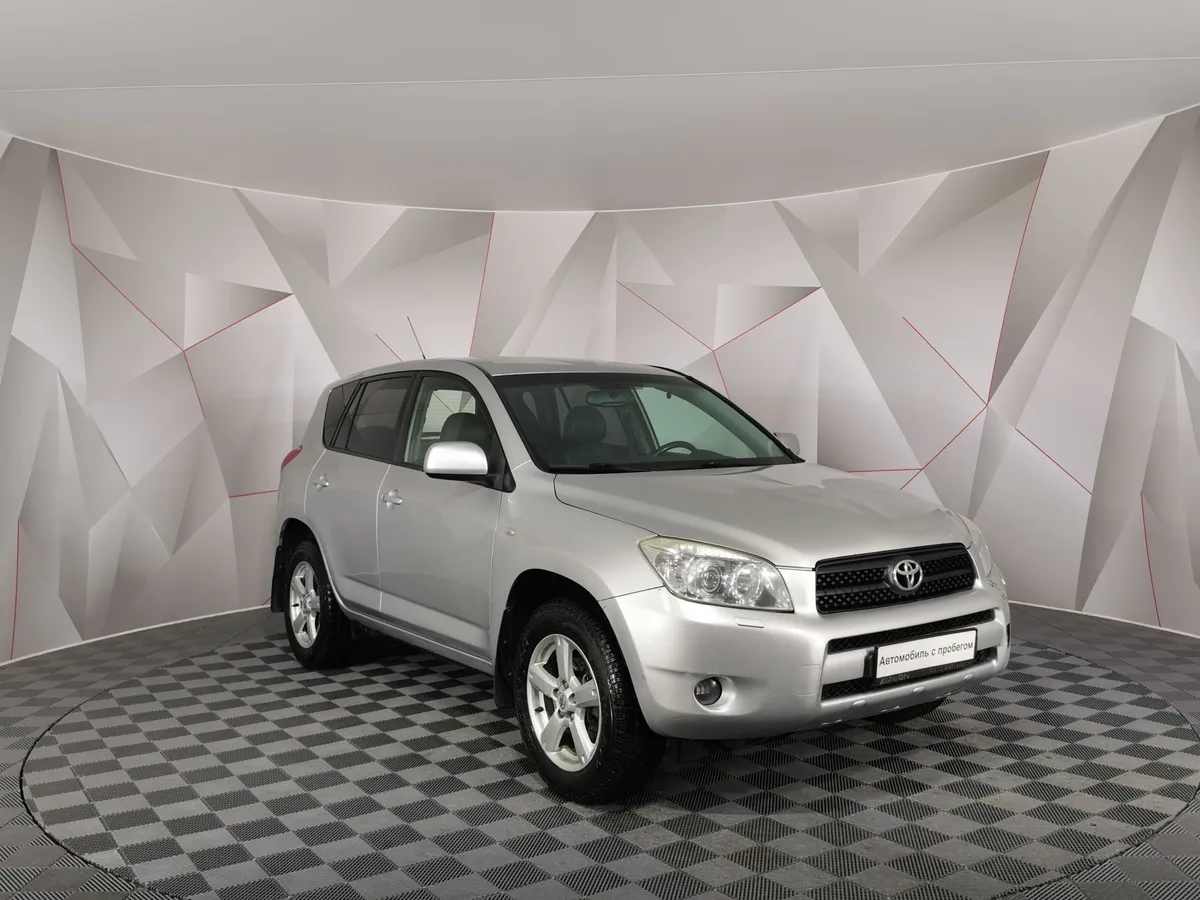 Toyota RAV4 2.0 AT AWD (152 л.с.) Серебристый в АВИЛОН. Слайд №3