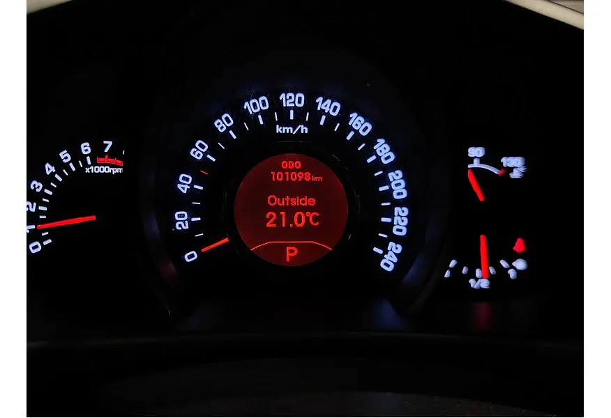 Kia Sportage 2.0 AT (150 л.с.) Черный в АВИЛОН. Слайд №18