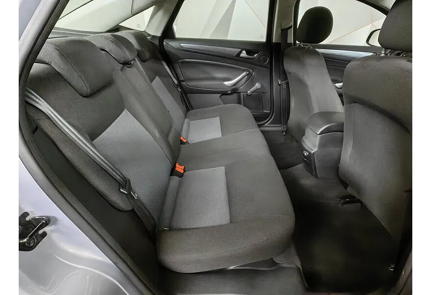 Ford Mondeo 1.6 Ti-VCT MT (120 л.с.) Ambiente Голубой в АВИЛОН. Слайд №15