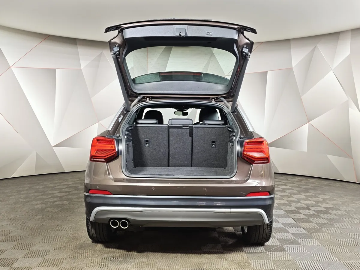 Audi Q2 1.4 TFSI S tronic (150 л.с.) Коричневый в АВИЛОН. Слайд №12