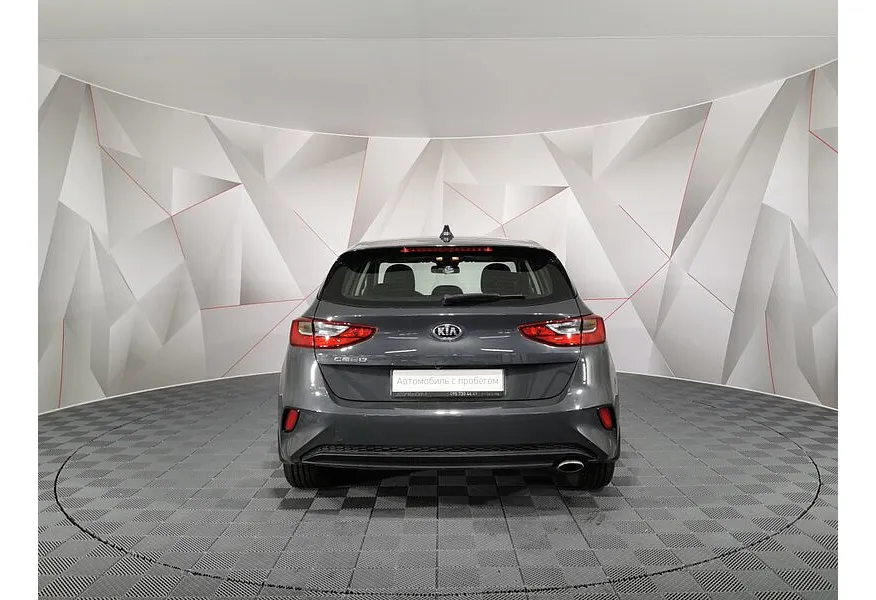 LIVE. Слайд №6