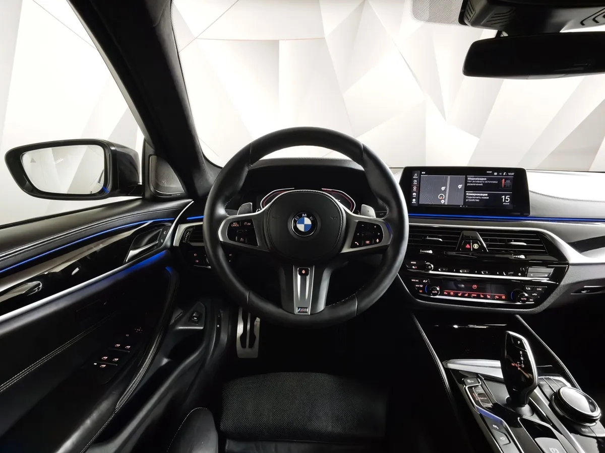 BMW 5 серия 530d xDrive Steptronic (249 л.с.) M Sport Plus Черный в АВИЛОН. Слайд №14