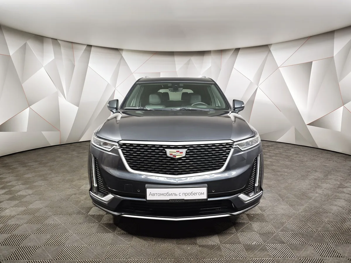 Cadillac XT6 2.0T AT AWD (200 л.с.) Sport Черный в АВИЛОН. Слайд №7