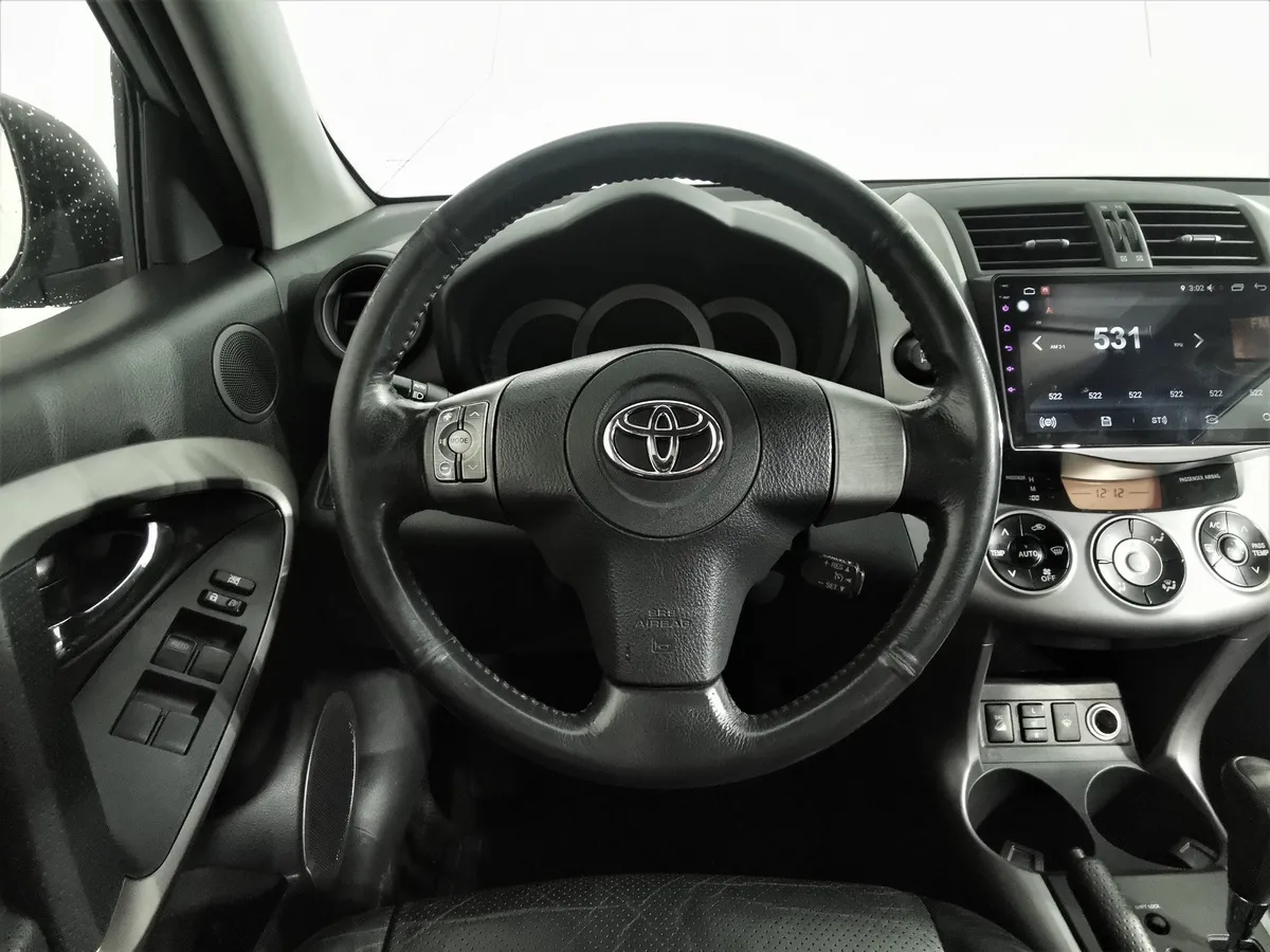 Toyota RAV4 2.0 AT AWD (152 л.с.) Серебристый в АВИЛОН. Слайд №19
