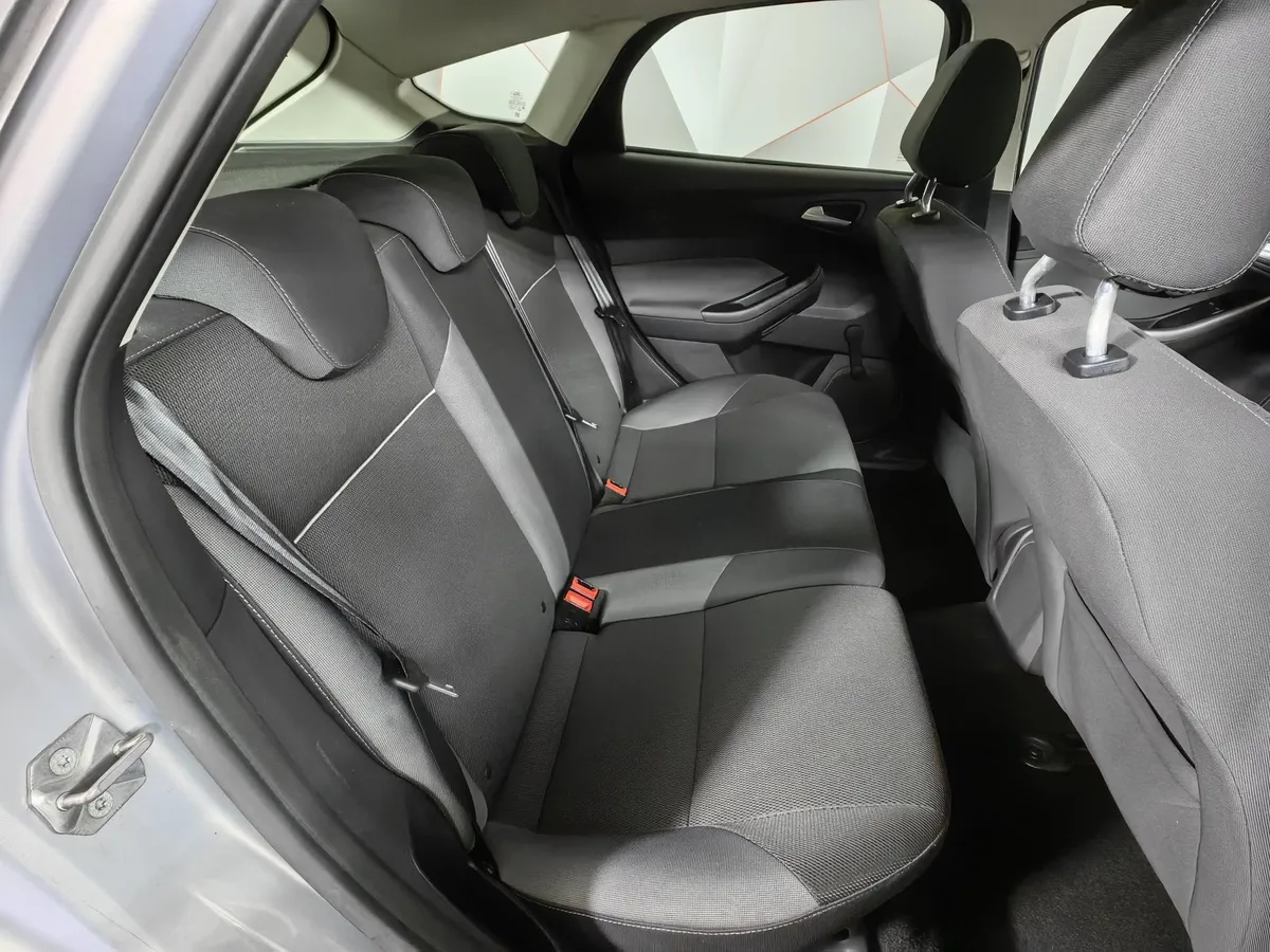 Ford Focus 1.6 Ti-VCT PowerShift (105 л.с.) Trend Голубой в АВИЛОН. Слайд №13