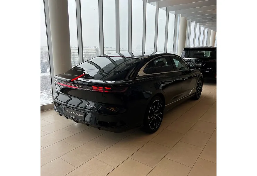 Voyah Passion 1.5 AT AWD (530 л.с.) Executive Черный в АВИЛОН. Слайд №4