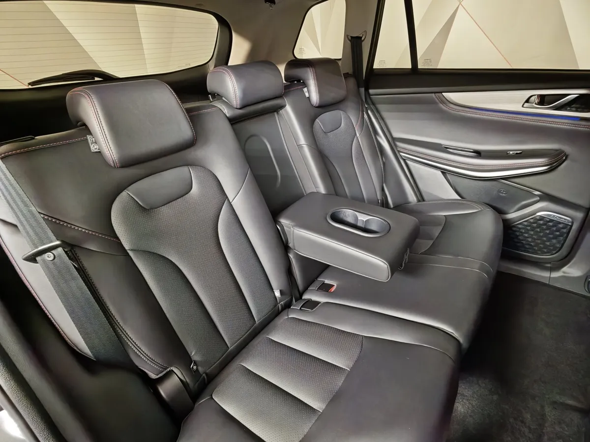 Changan CS75 1.8 AT AWD (149 л.с.) Luxe Серый в АВИЛОН. Слайд №17