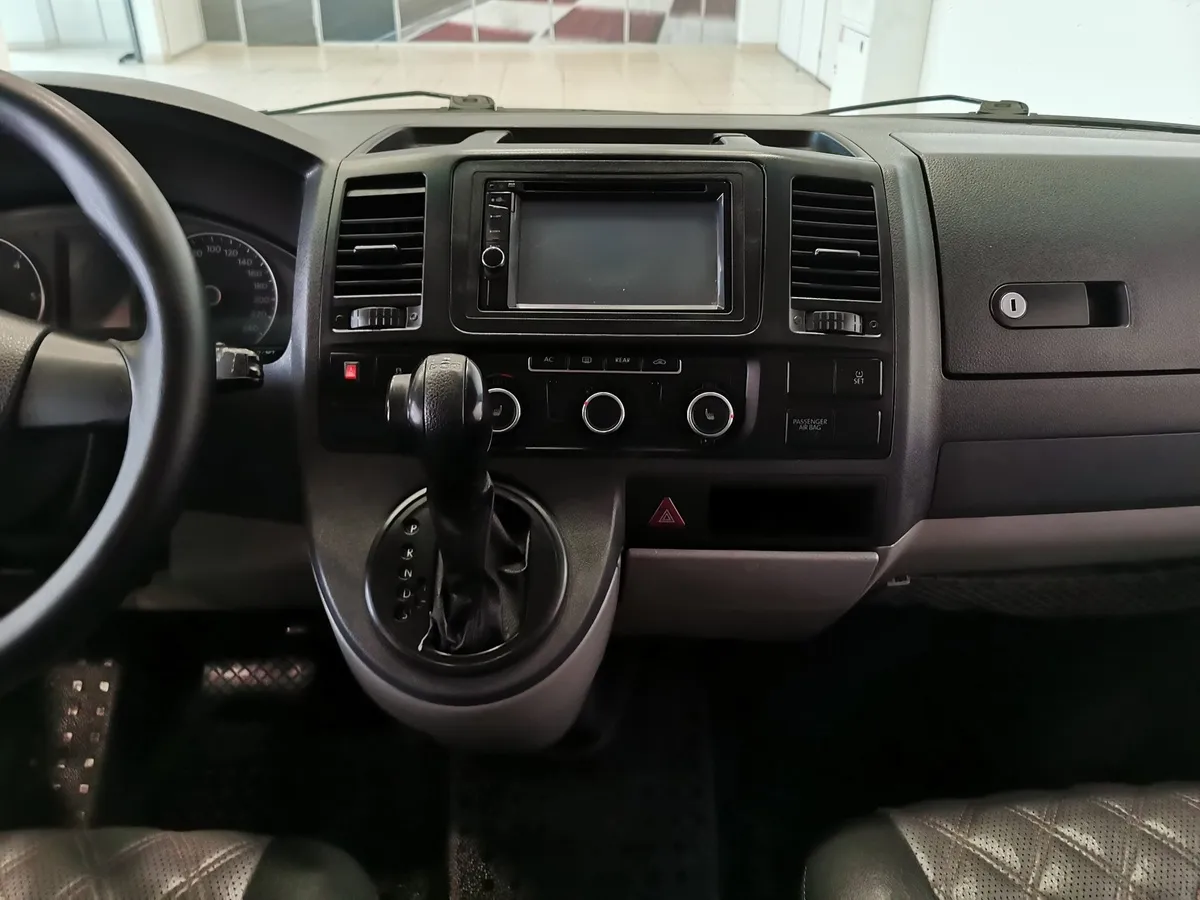 Volkswagen Caravelle 2.0 TDI DSG 4Motion L1 (150л.с.) Comfortline Серый в АВИЛОН. Слайд №12