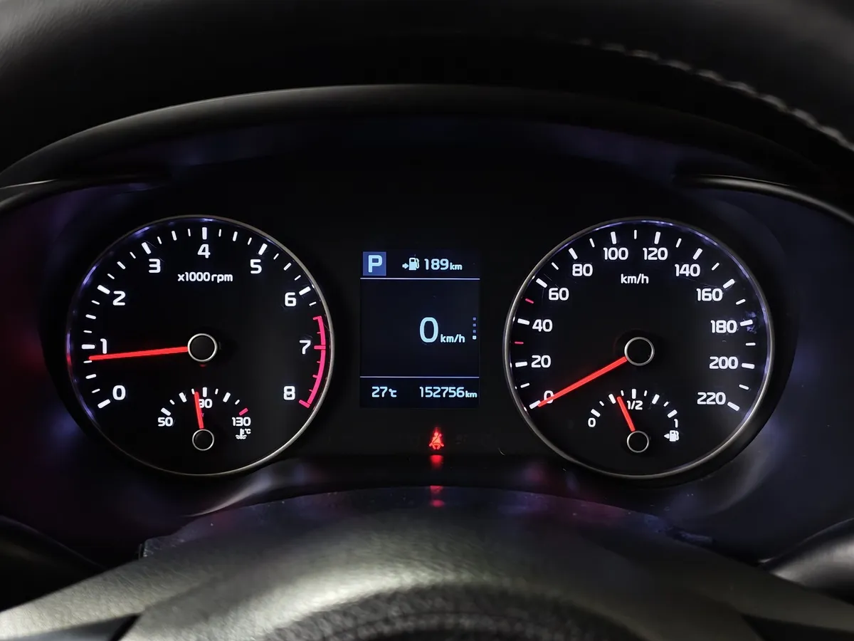 Kia Rio 1.6 AT (123 л.с.) Белый в АВИЛОН. Слайд №18