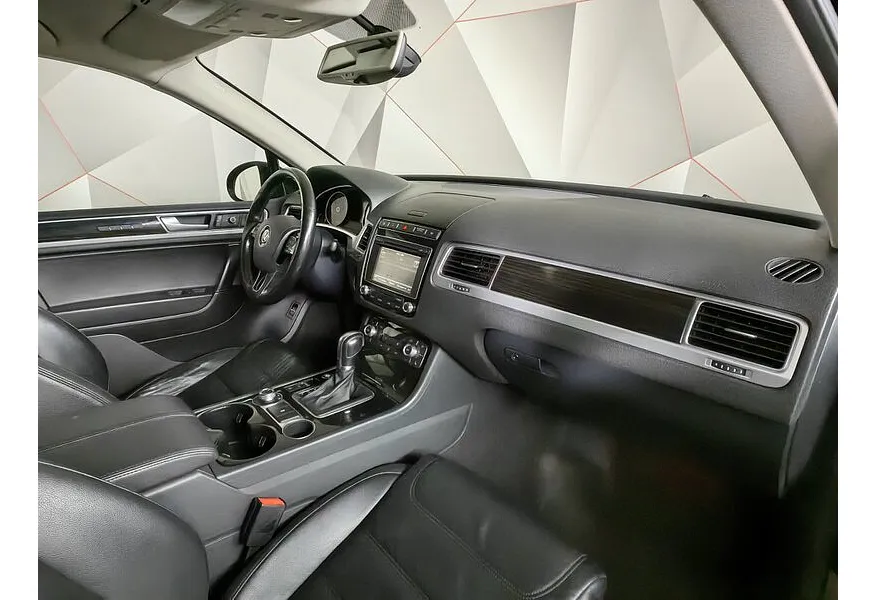 АВИЛОН - Volkswagen Touareg 3.6 FSI Tiptronic 4Motion (249 л.с.) V6 FSI Черный - slide 10