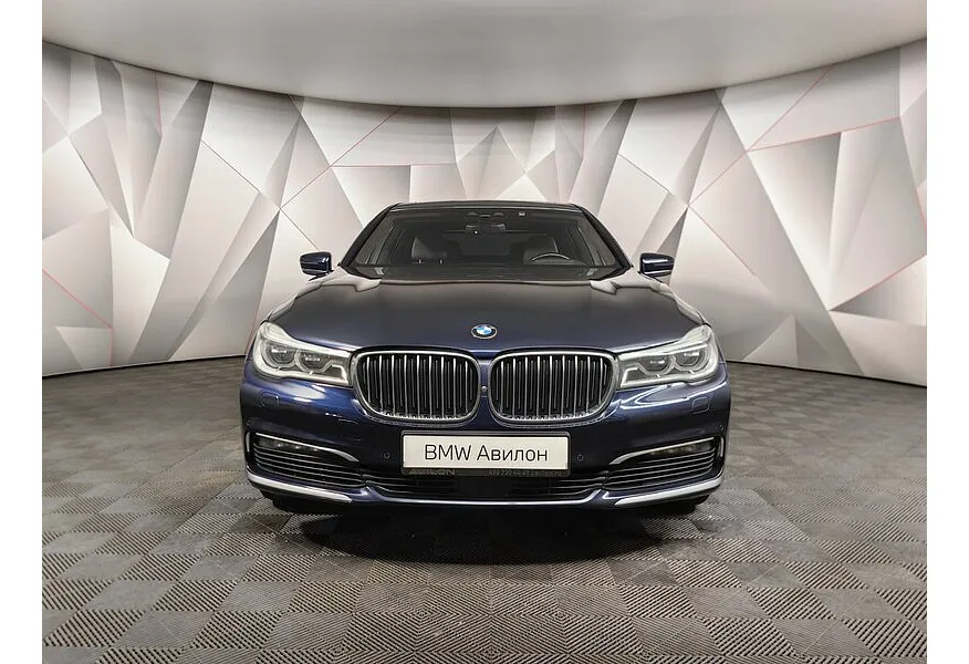 BMW 7 серия 750Li xDrive AT (450 л.с.) Pure Excellence Синий в АВИЛОН. Слайд №4