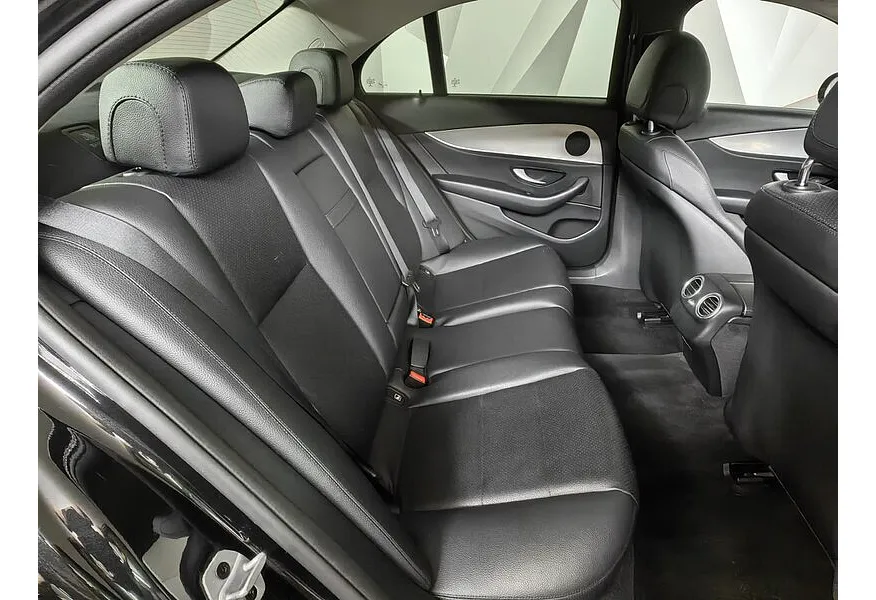 Mercedes-Benz E-Класс E 200 d 9G-TRONIC (160 л.с.) Business (Локальная сборка) Черный в АВИЛОН. Слайд №14