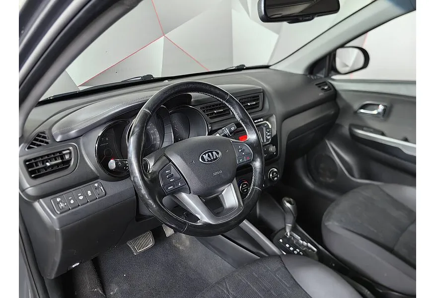 Kia Rio 1.6 AT (123 л.с.) Comfort в АВИЛОН. Слайд №17