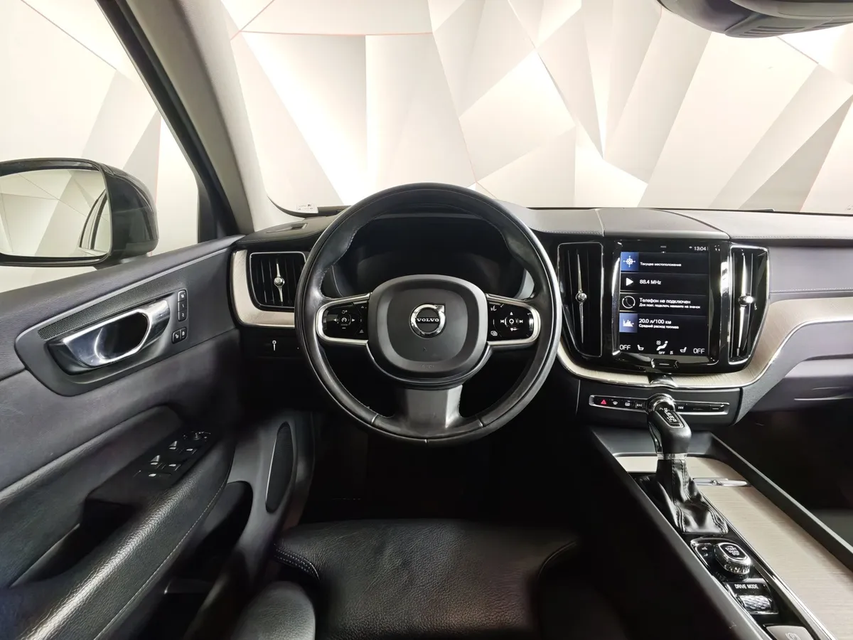 Volvo XC60 2.0 T5 AT AWD (249 л.с.) Inscription Коричневый в АВИЛОН. Слайд №20