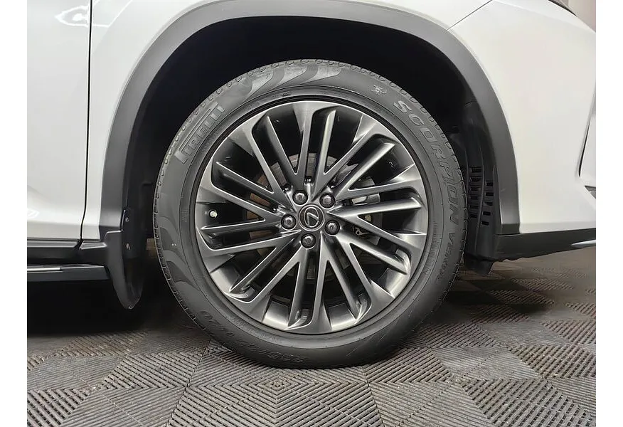 АВИЛОН - Lexus RX 2.0 AT AWD (238 л.с.) Premium + Black Vision Белый - slide 16