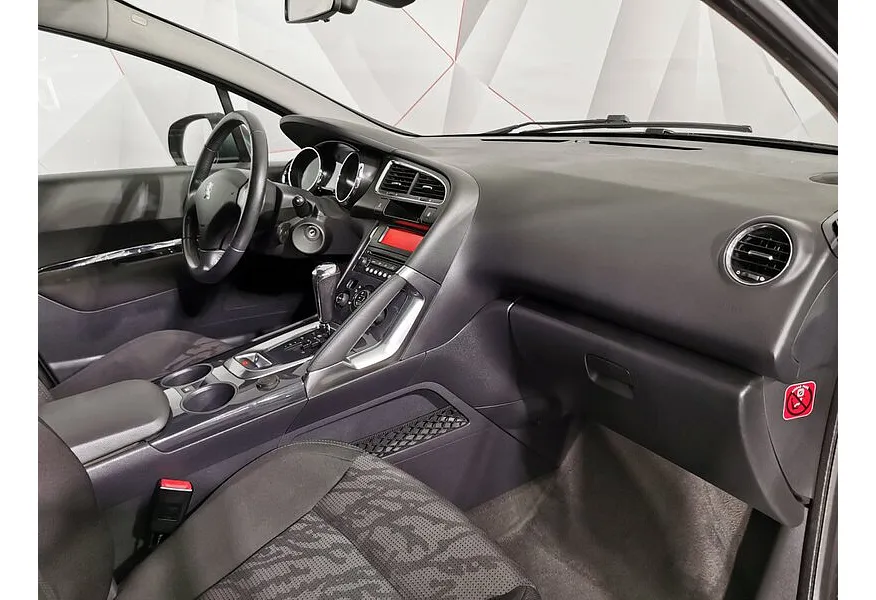 Peugeot 3008 1.6 THP AT (156 л.с.) Черный в АВИЛОН. Слайд №13