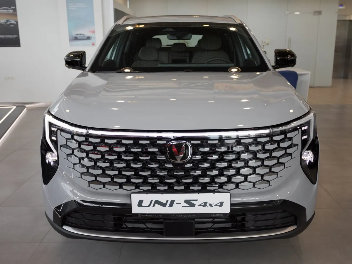 Changan UNI-S 1.5T 7DCT 4WD (181 л.с.) Техно Серый в АВИЛОН. Слайд №5
