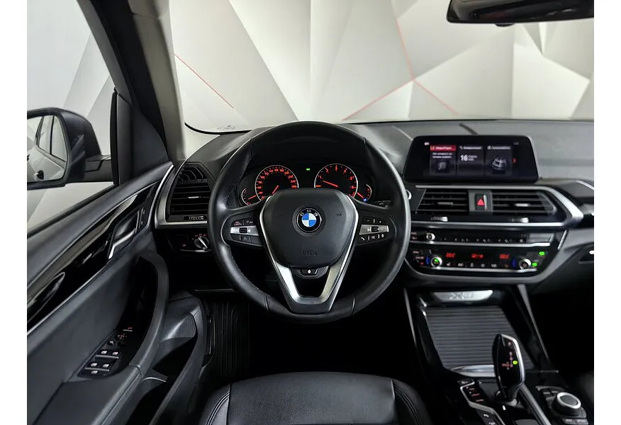 BMW X3 xDrive20i AT (184 л.с.) Черный в АВИЛОН. Слайд №15