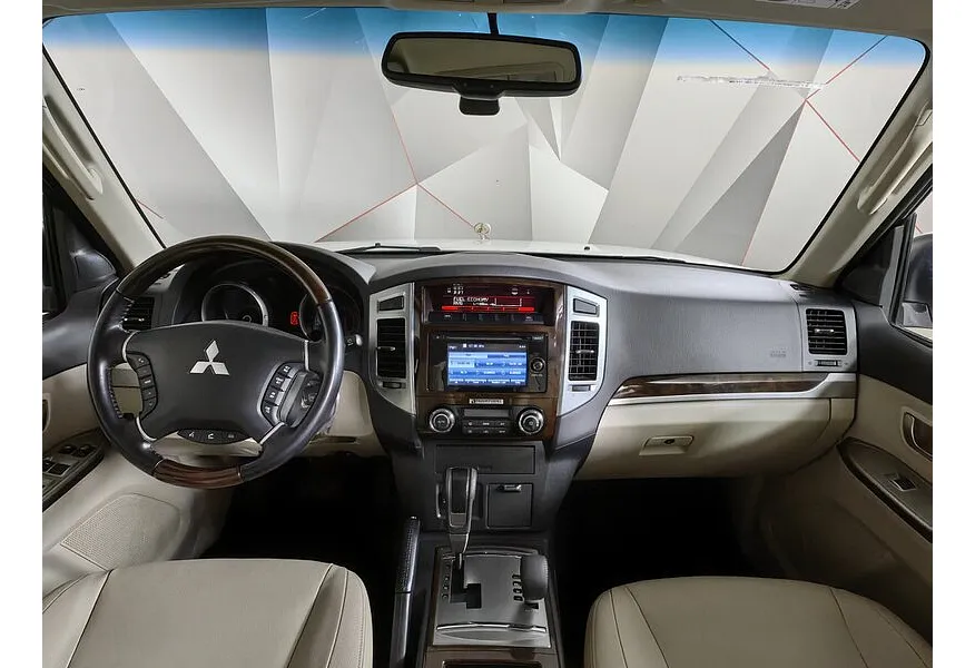 Mitsubishi Pajero 3.8 AT (250 л.с.) Белый в АВИЛОН. Слайд №13