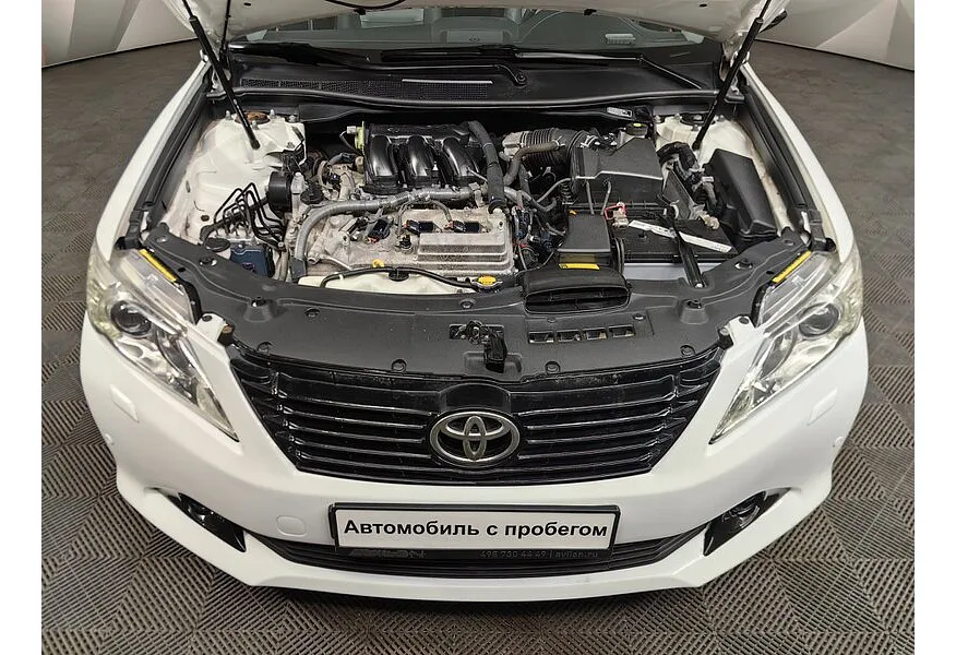 Toyota Camry 3.5 AT (249 л.с.) Белый в АВИЛОН. Слайд №11