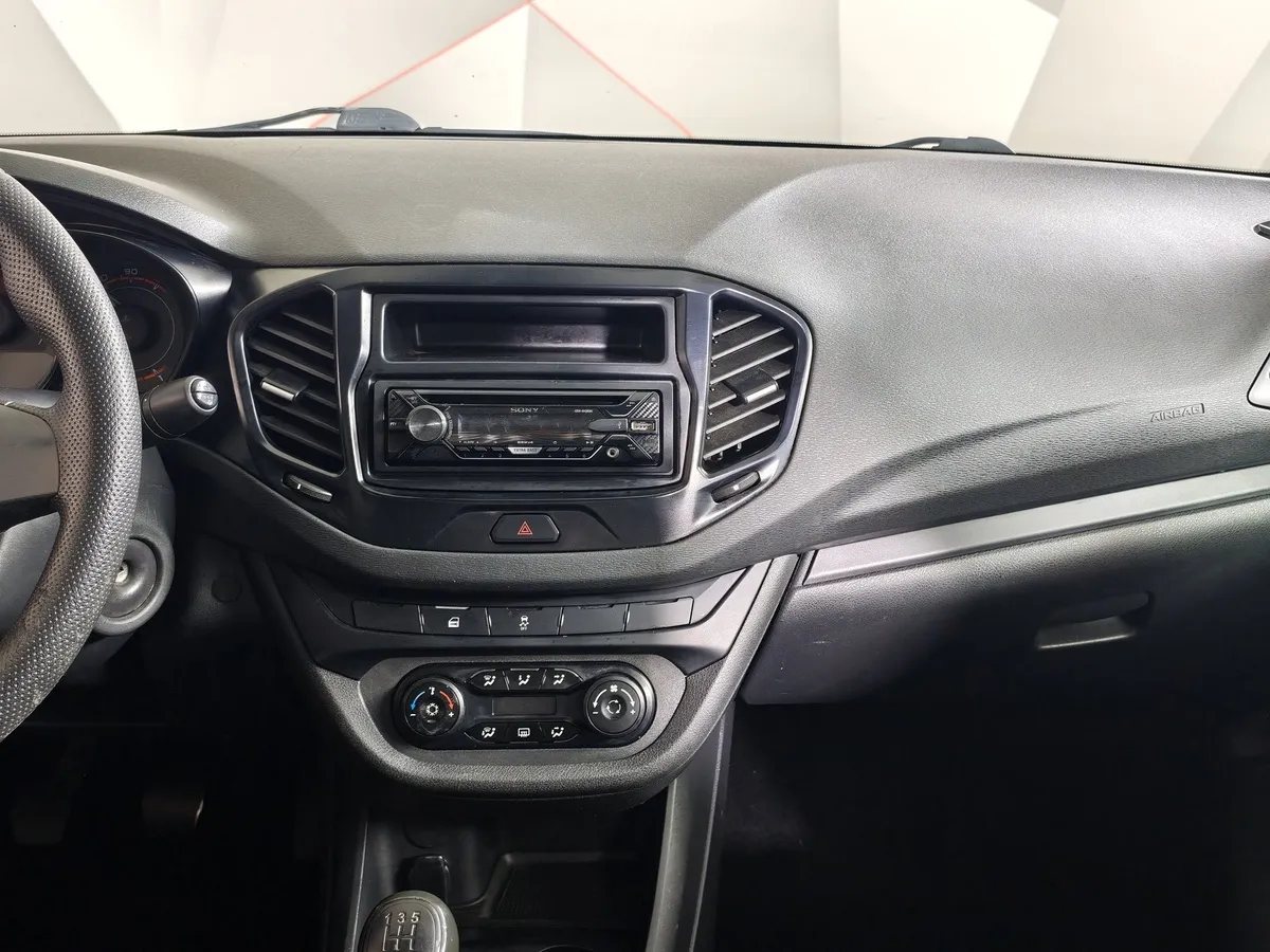 ВАЗ (Lada) Vesta 1.6 MT (106 л.с.) Белый в АВИЛОН. Слайд №11