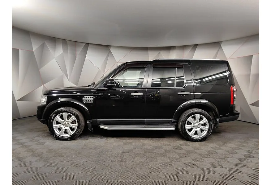 Land Rover Discovery 3.0 SDV6 AT 4WD (249 л.с.) Graphite LE Черный в АВИЛОН. Слайд №5