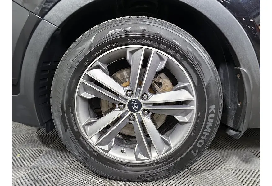 Hyundai Santa Fe 3.0 AT 4WD (249 л.с.) High-Tech Черный в АВИЛОН. Слайд №9