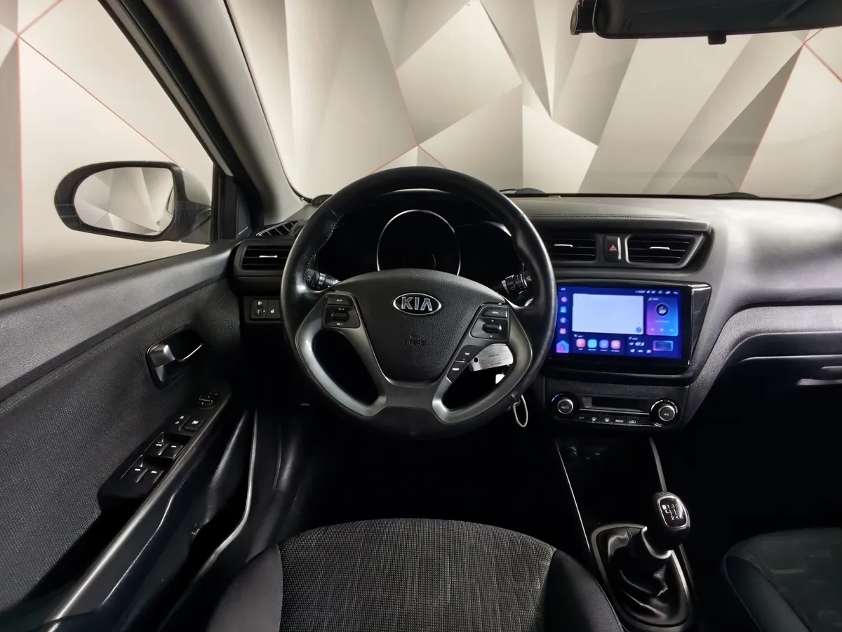 Kia Rio 1.6 MT (123 л.с.) Luxe Белый в АВИЛОН. Слайд №20