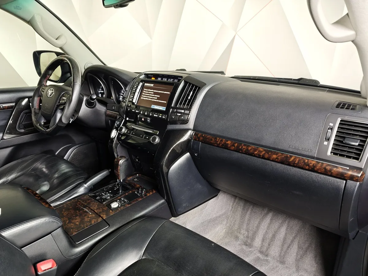 Toyota Land Cruiser 4.5 Twin-Turbo D AT 4WD (5 мест) (235 л.с.) Престиж Черный в АВИЛОН. Слайд №13