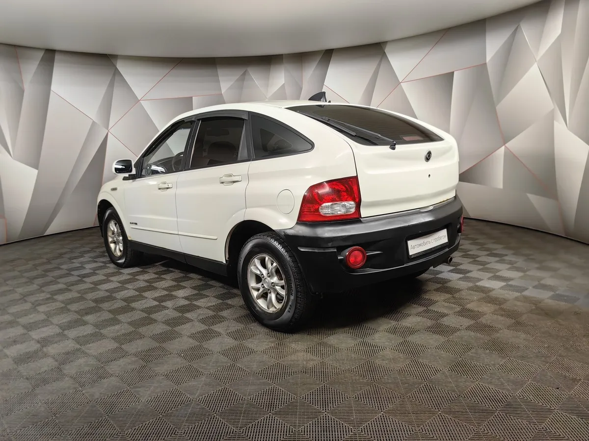 SsangYong Actyon 2.0 TD MT 2WD (141 л.с.) Белый в АВИЛОН. Слайд №4