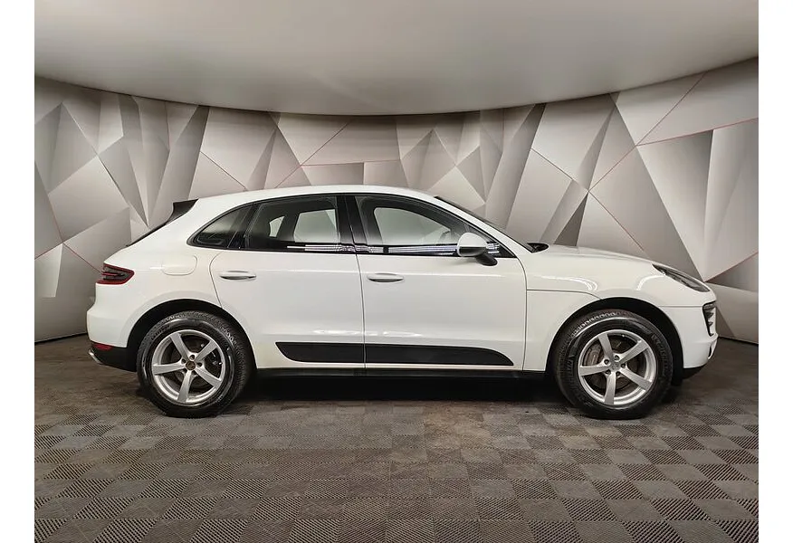 Porsche Macan 2.0 PDK AWD (252 л.с.) Белый в АВИЛОН. Слайд №6
